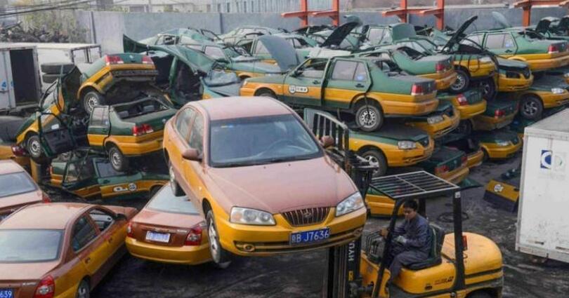仪征市营运车辆的报废年限是多少？